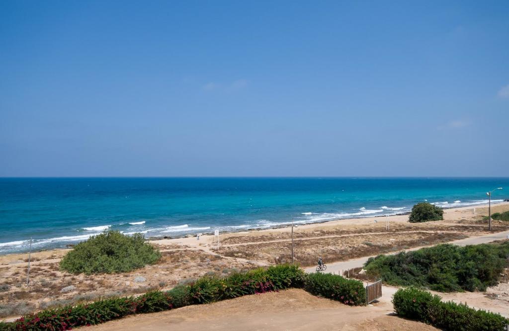 Ha-Aliya Sea View Apartamento Nahariya Exterior foto