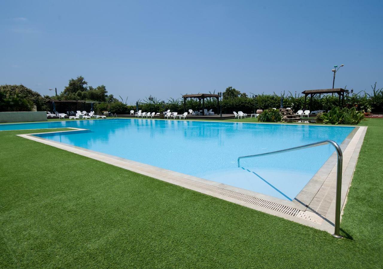 Ha-Aliya Sea View Apartamento Nahariya Exterior foto