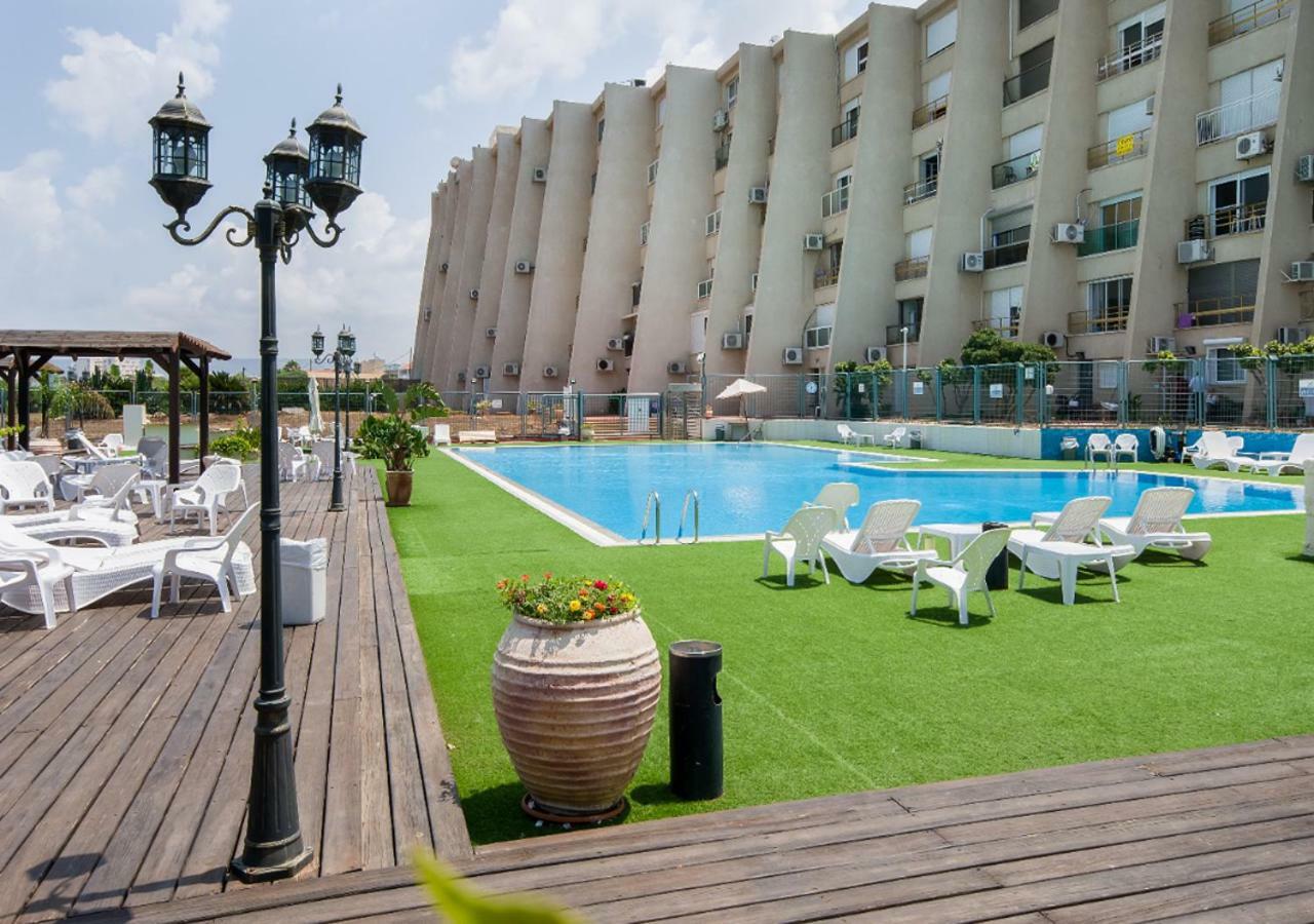 Ha-Aliya Sea View Apartamento Nahariya Exterior foto